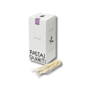 Pasta Sanniti Linguine made in Italy. Slow-dried, bronze-die pasta with excellent texture and sauce adhesion.