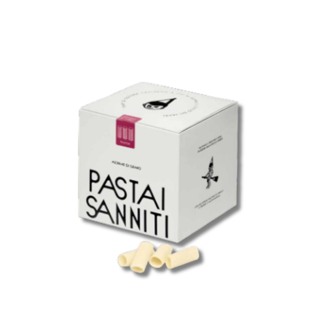 Pasta Sanniti Rigatoni made in Italy. Bronze-die pasta with excellent sauce grip, low gluten and firm al dente texture.